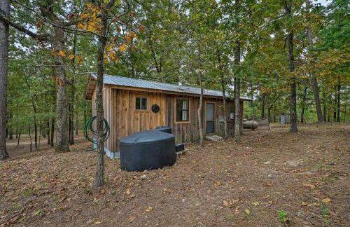 Wright City Cabin with Fire Pit and Forest Views! - Foto 22
