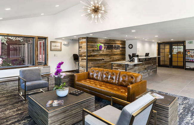 Torian Plum Condominiums - Foto 2