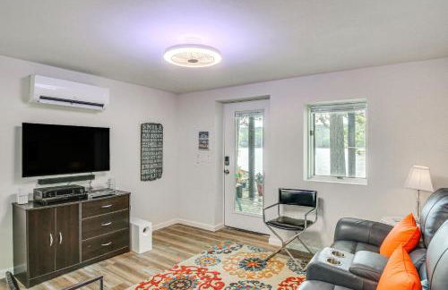 Scenic Studio on Lake Desoto with Patio! - Foto 3