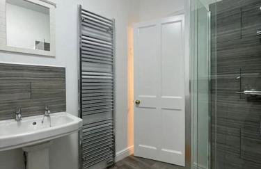 West Street House-Furnished Let - Foto 11