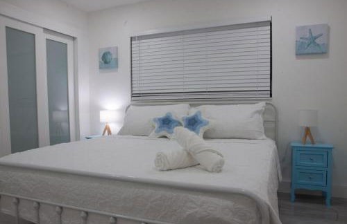 20 OFF BLUE WAVE 10min Beach and Airport - Foto 16