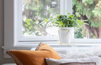 Stylish Modern Farmhouse wYard 10 mins from DT - Foto 14