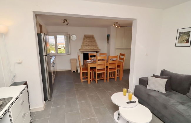 Villa Ivana - Three-bedroom Villa With Private Pool - Photo 10