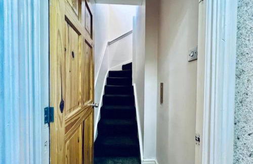 13 Guests - Free Parking - Manchester House - Foto 16