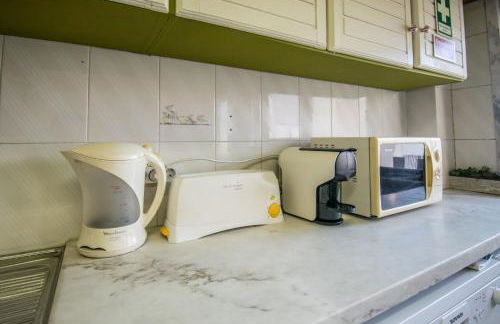 Enjoy Lisbon Cascais Sintra 1200 metres to metro blue line Sintra Rail line Free Parking - Photo 56