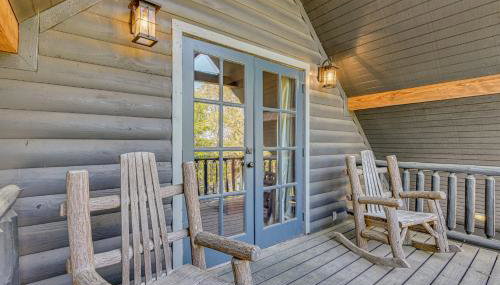 Lakefront Chico Haven with Multi-Level Private Dock! - Foto 3