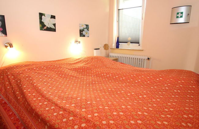 Bungalow in Berumbur Nahe Norddeich Strand - Photo 3