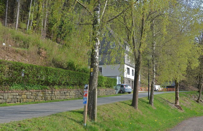 Lovely Group House near Winterberg with Private Sauna, Garden, & Terrace - Foto 34