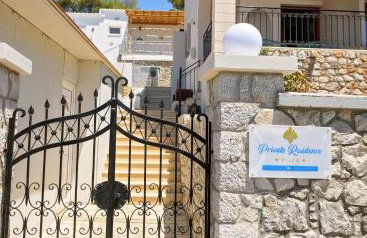 Maria's Private Residence - Photo 16