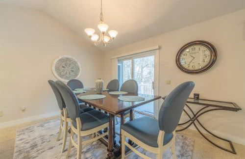 Bed & Birdie - New Vacation Rental - Close to golf course & downtown - Foto 7