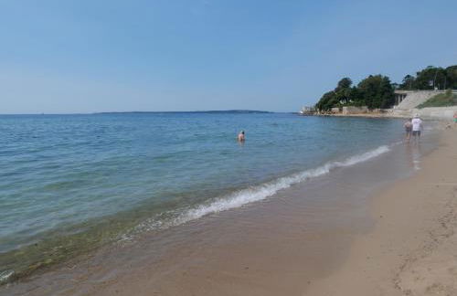 Les Voiles d Azur, Duplex moderne avec vue sur le port et la mer, à 2 minutes des plages - Photo 3