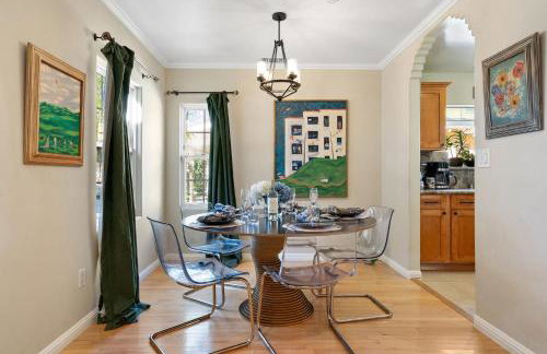 New Listing Burbank Retreat by Colby & Conrad - Foto 13