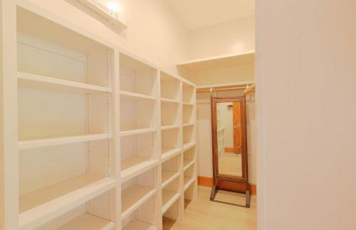 Luxury Oceanview Estate - Photo 14