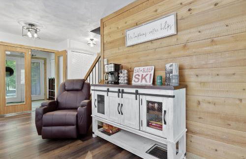 Charming Getaway l recently renovated l Hidden Valley l 4BR+3Bath l Hot Tub - Foto 5