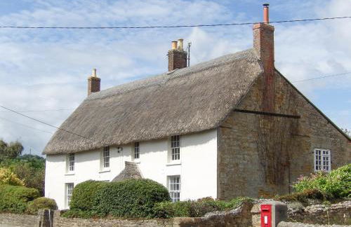 Park Farmhouse - Photo 1