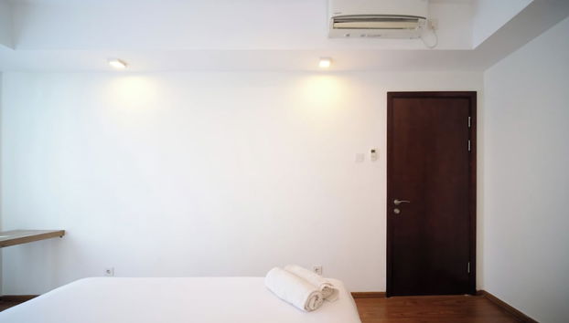 Minimalist And Restful 2Br At Grand Sungkono Lagoon Apartment - Foto 2, Habitación