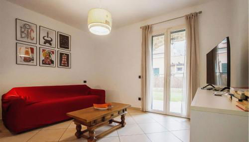 2 Bedroom Cozy Home In Cisano Sul Neva - Photo 3