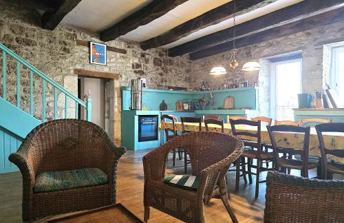 Magnifique ferme rénovée et sa piscine écologique - 15 personnes - 7 chambres - Foto 47