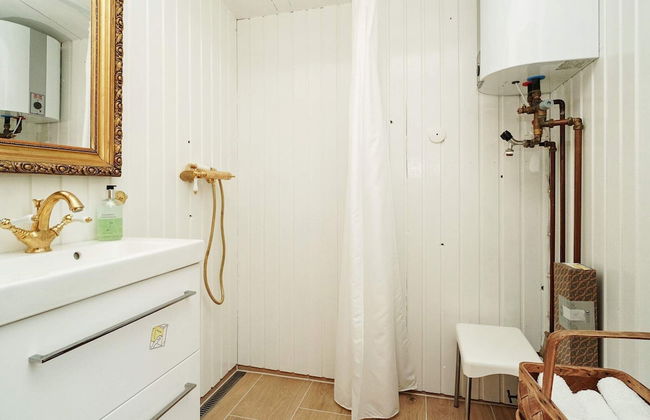 4 Person Holiday Home in Jaegerspris - Photo 11