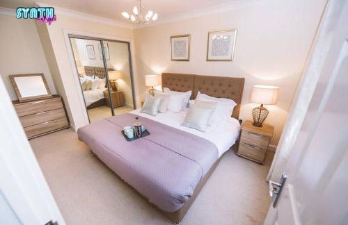 Spacious Central Leatherhead Apt Long Term Stay - Photo 13