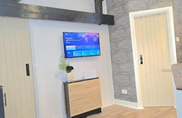 The Mews, Whetstone - Photo 6