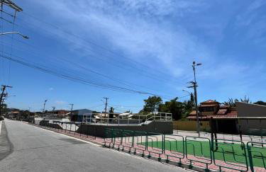 Duplex em Itaúna 4min da Praia que ocorre o WSL, 1min da pista de skate do LS, pracinha com parque infantil, quadra de futebol, tudo isso a 1 min da duplex, perto do comércio, wi-fi super rápido, monitoramento 24hrs - Foto 19