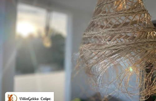 Off-grid Luxury Villa with Tikibar by the pool. - Photo 31