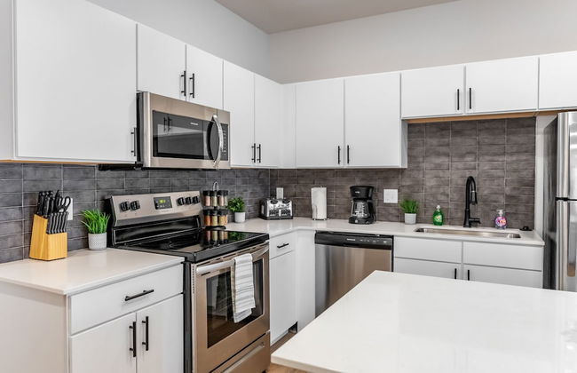 Brand New Suite in Kansas City - Photo 15