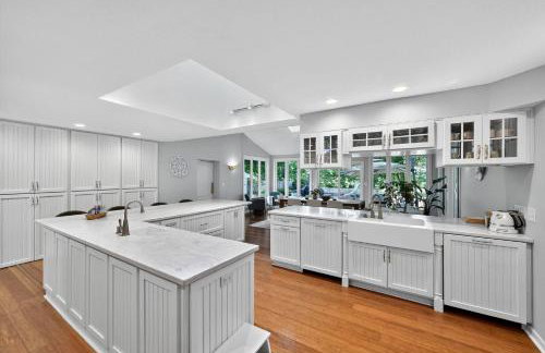 Secluded Luxe 5BR Estate| Pool, Wineries, Near ND - Foto 25