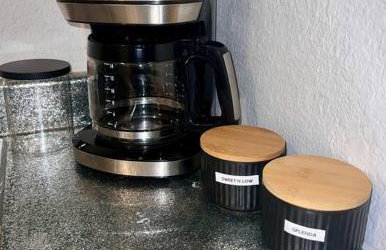 Chic & Cozy 2 bedroom - 1 bathroom - RATED BEST - Foto 12