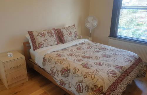 London Luxury Apartments 5 min walk from Ilford Station, with FREE PARKING FREE WIFI - Foto 1