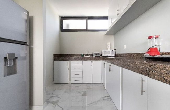 Level luxury condos - Photo 18