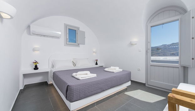 Golden View Jacuzzi Suites - Foto 2, Habitación