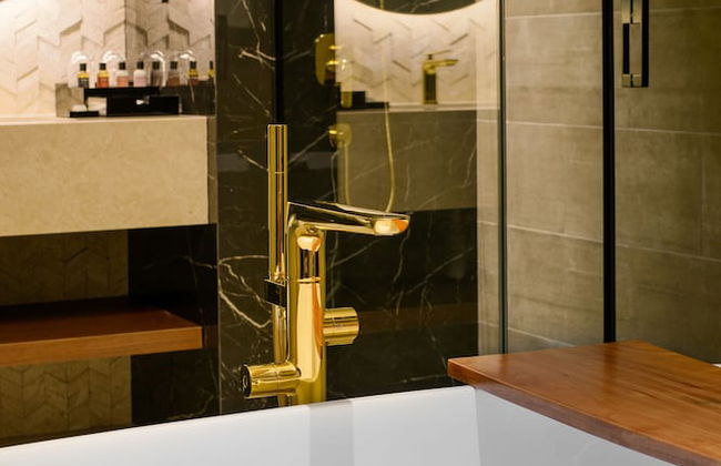 The Granite Luxury Hotel - Foto 9