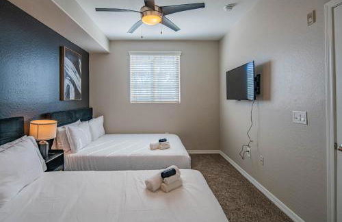 Extensive 2BD - ASU - Sloan Pk - WD - Parking - Sleeps 8 - Foto 42