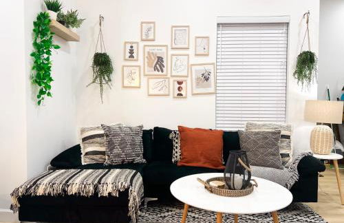 Modern 3BR Oasis Free Parking - Foto 21