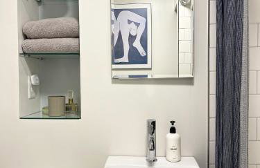 Parkside Bungalow steps away from Manito Park - Photo 8