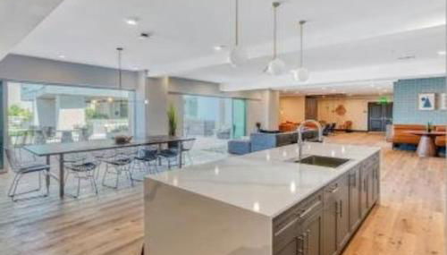 Lux North Park Gem King Beds Workspaces Parking - Foto 3