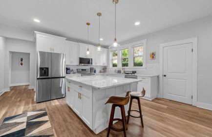 Mid-Century Modern Retreat by Coffee, Food + Shops - Foto 5