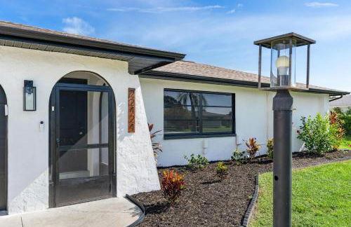 Stylish coastal retreat with Heated Saltwater pool - Foto 60