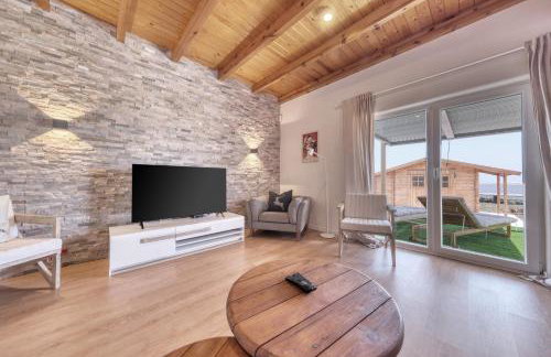 Chalet Emily Alpine Chic with Hot Tub and Ocean View By Lanzarote Vacation Homes - Foto 49
