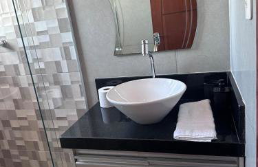 Sobrado top com piscina, espaço gourmet, próximo à praia com Ar Condicionado - Foto 28