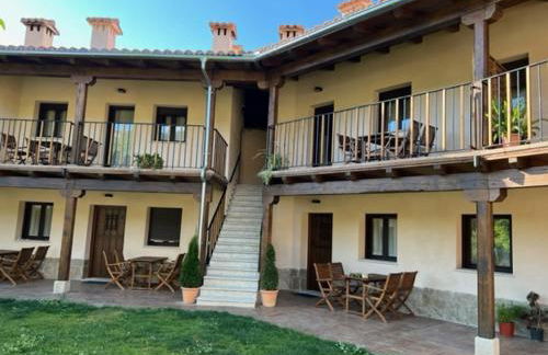 APARTAMENTOS DOÑA JIMENA DEL AMBROZ 4 Estrellas complejo único en el centro del pueblo - Foto 7