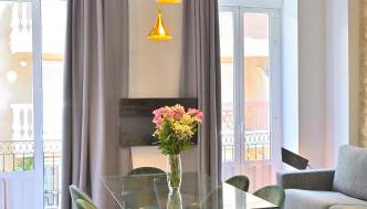 MyFlats Luxury Downtown - Photo 4