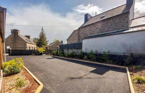 4 Bedroom Amazing Home In Plouézec - Foto 11