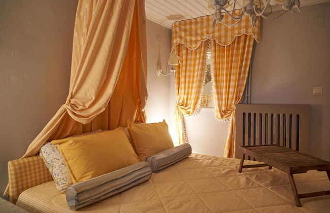 Dandy Villas Dimitsana - a Family Ideal Charming Home in a Quaint Historic Neighborhood - 2 Fireplaces for Romantic Nights - Foto 46