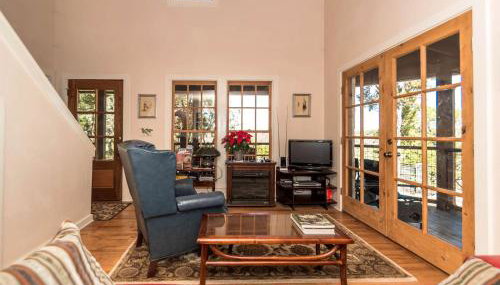 Lovely Cottage Retreat in Texas Hill Country with Cypress Creek Views near Hamilton Pool - Foto 3