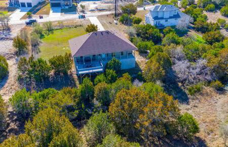 The Outlook - Spa and deck views of Hill Country - Foto 73