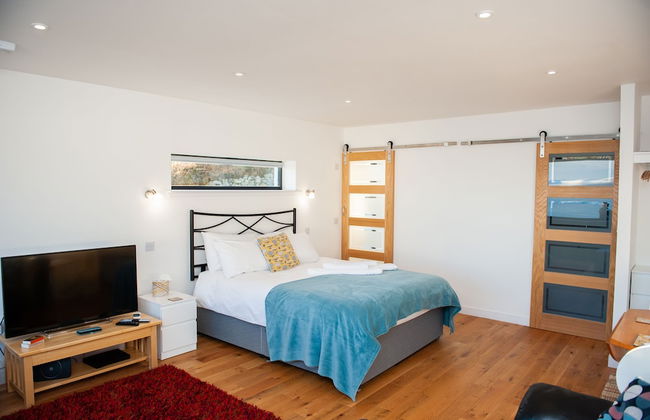 Croft 7 Geary Self Catering Studio - Photo 7