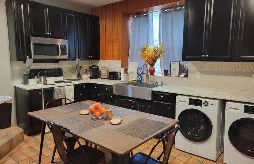 Spacious Industrial split level with a Balcony - Photo 1